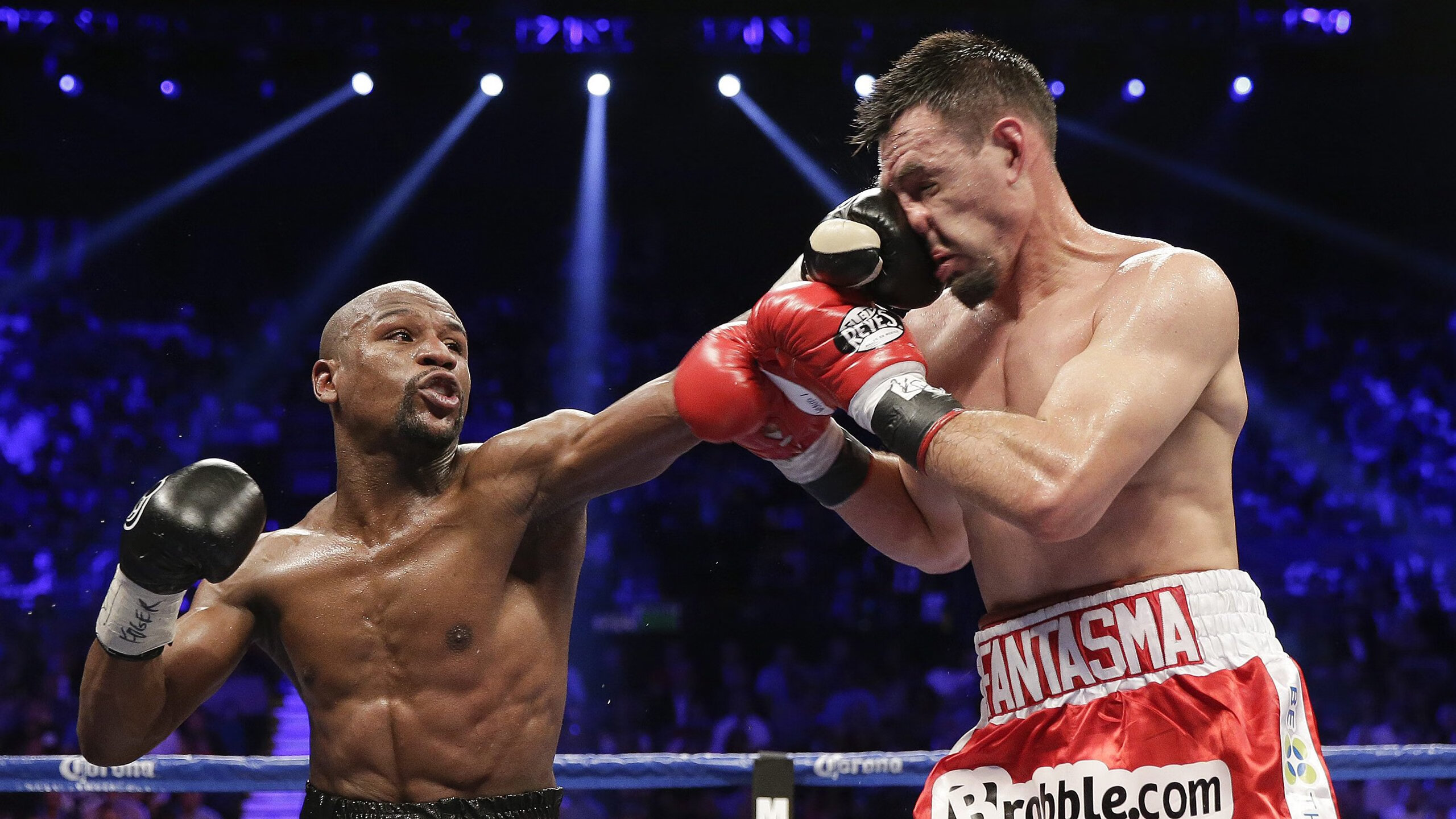 守门员的“天神下凡”：不可思议的扑救瞬间，守门员动画